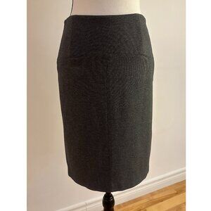 Stretch pencil skirt size SMALL